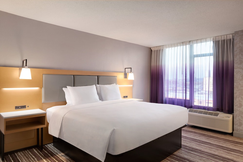holiday inn philadelphia arpt stadium area by ihg