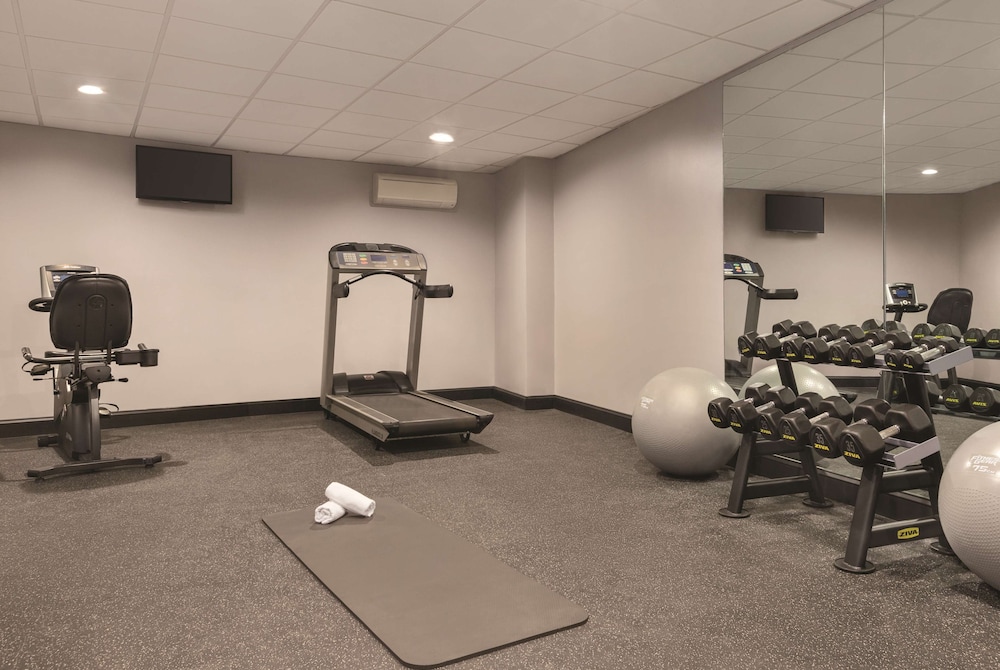 holiday inn philadelphia arpt stadium area by ihg