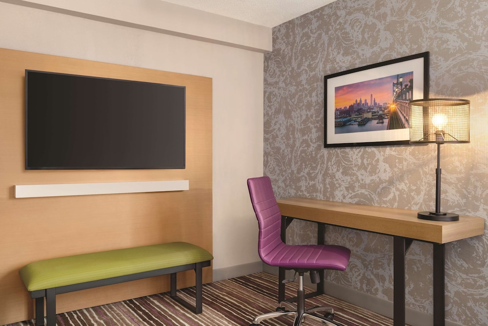 holiday inn philadelphia arpt stadium area by ihg