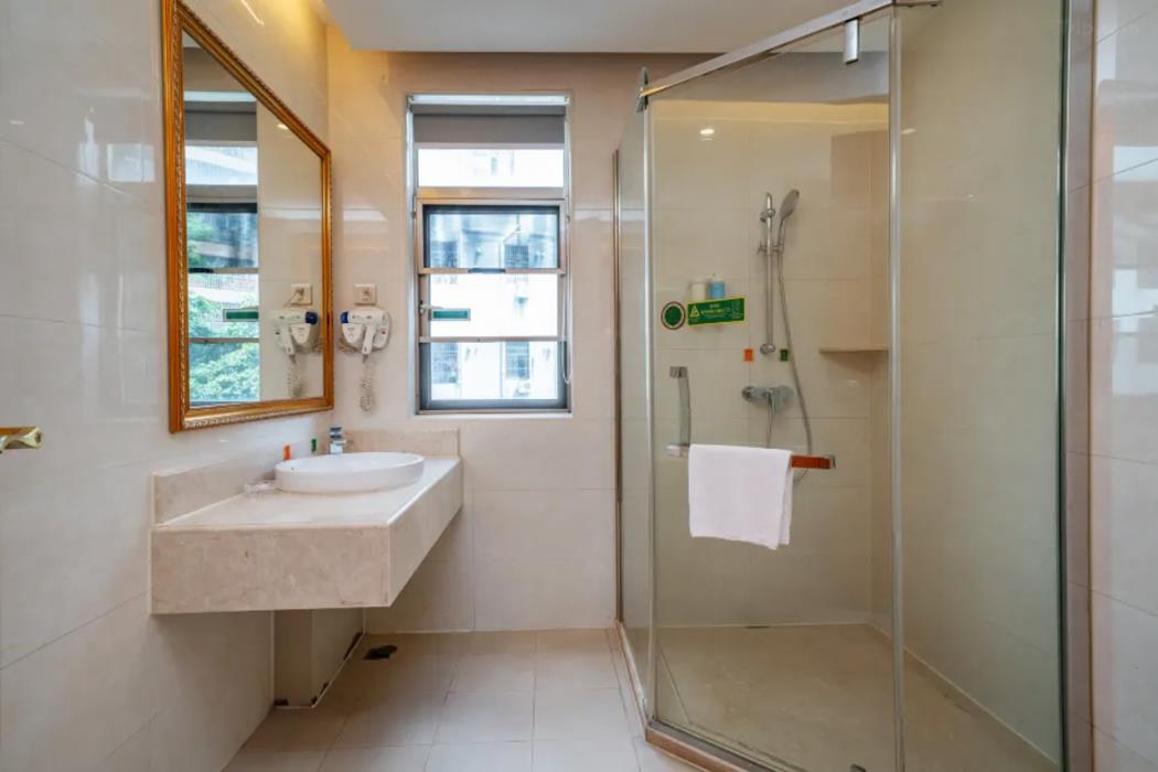 vienna hotel shenzhen longshen subway station