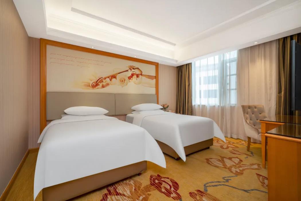 vienna hotel shenzhen longshen subway station
