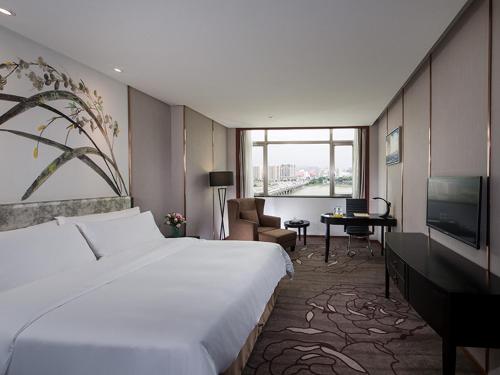 vienna international hotel shantou chenghai waisha bridge