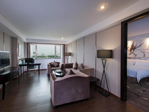 vienna international hotel shantou chenghai waisha bridge