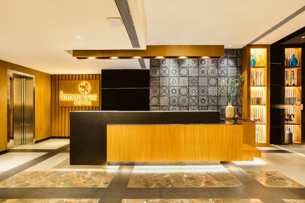 lemon tree hotel viman nagar pune