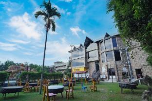 shakuntala village resort