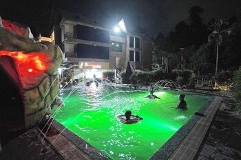 shakuntala village resort