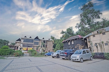 shakuntala village resort