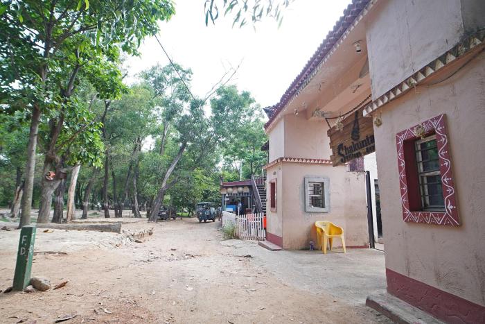 shakuntala village resort