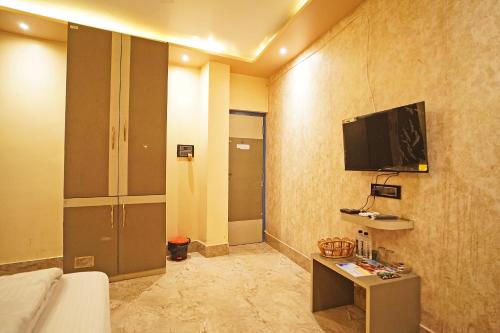 shakuntala village resort