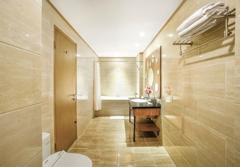 The Rivavi Legian,Kuta>>Bali,4 star