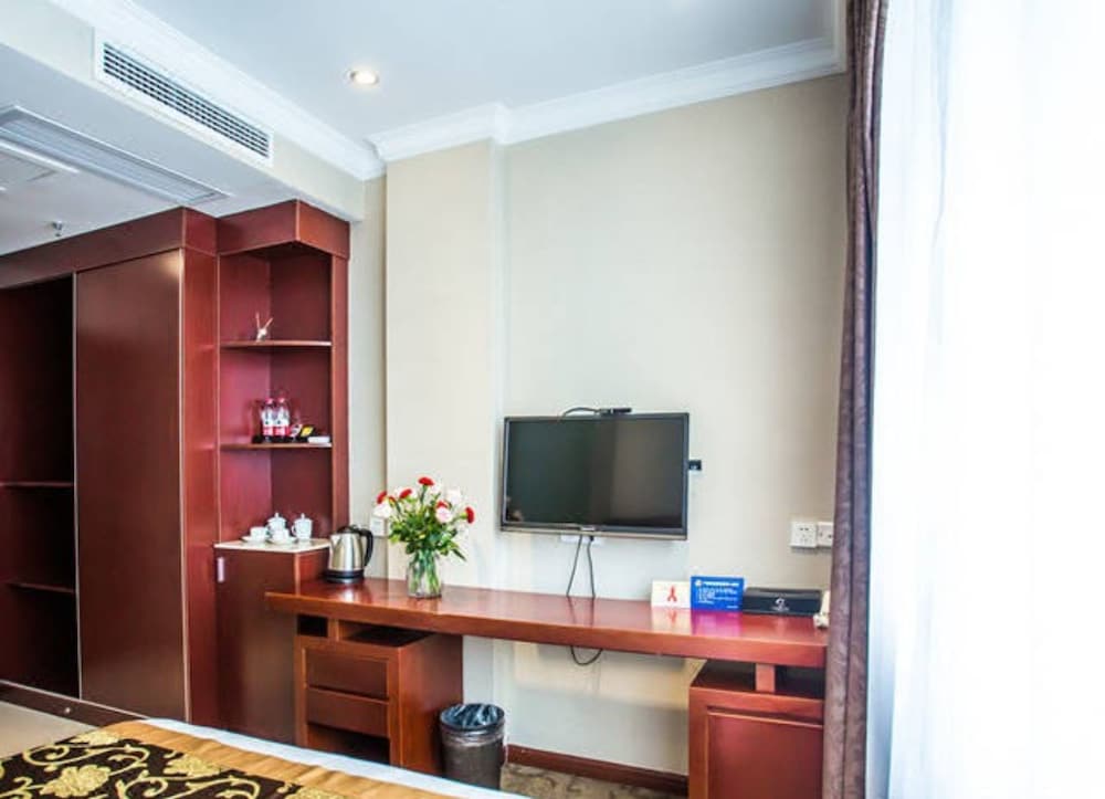 aode hotel