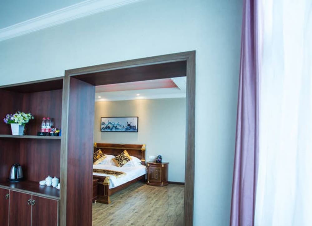 aode hotel