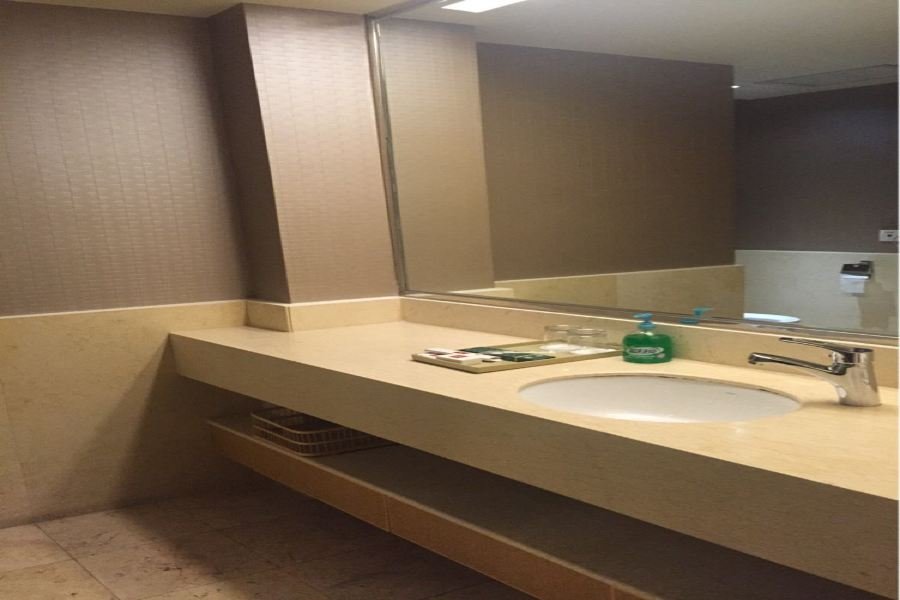 regency apartment hotel