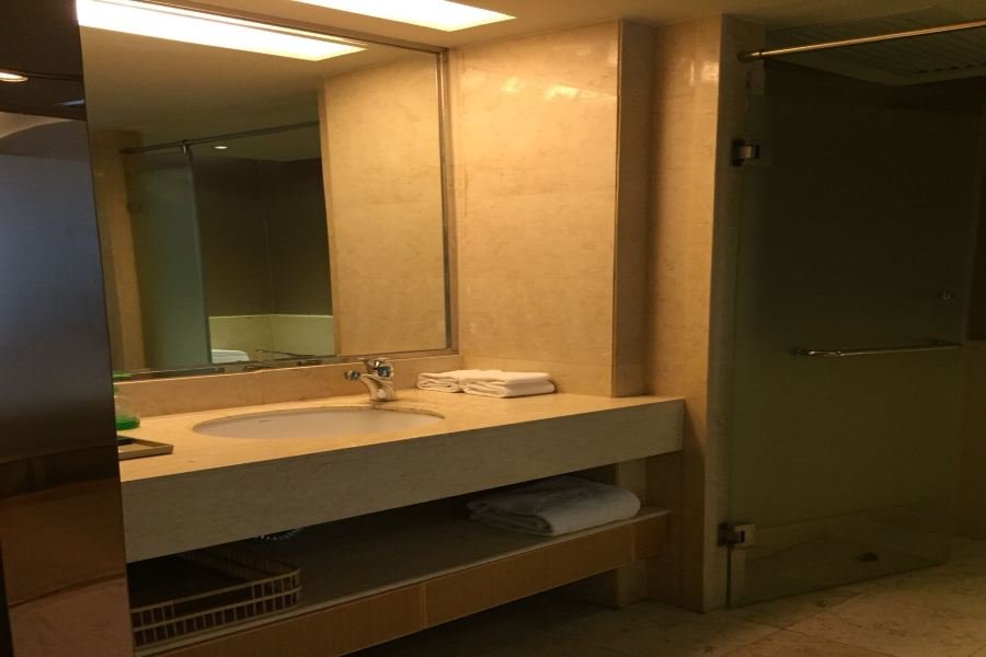 regency apartment hotel