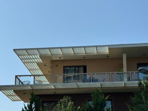 dreamland apartments oasis