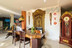 capital o 1666 grand pudjawan hotel near kuta beach