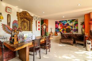 capital o 1666 grand pudjawan hotel near kuta beach