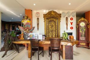 capital o 1666 grand pudjawan hotel near kuta beach
