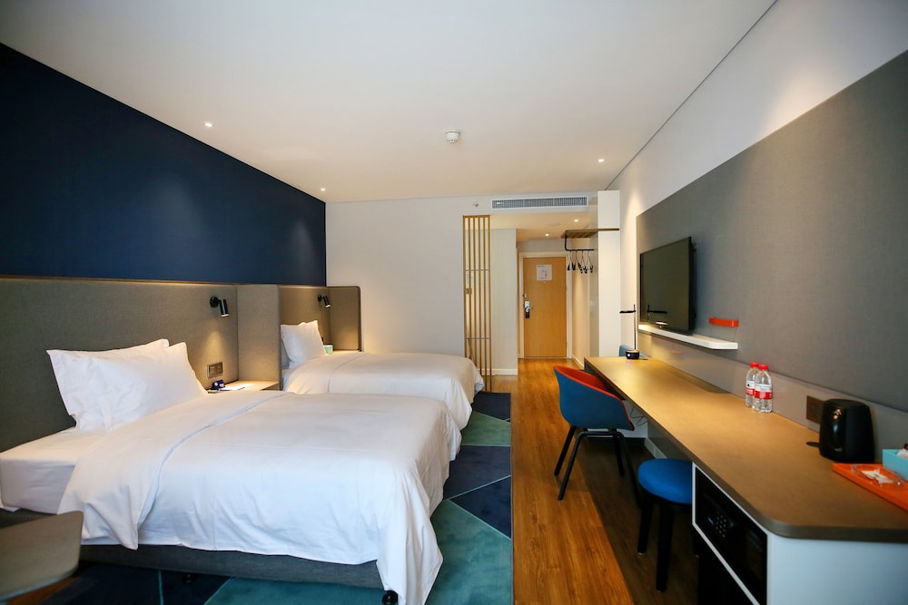holiday inn express chengdu north railway station an ihg hotel