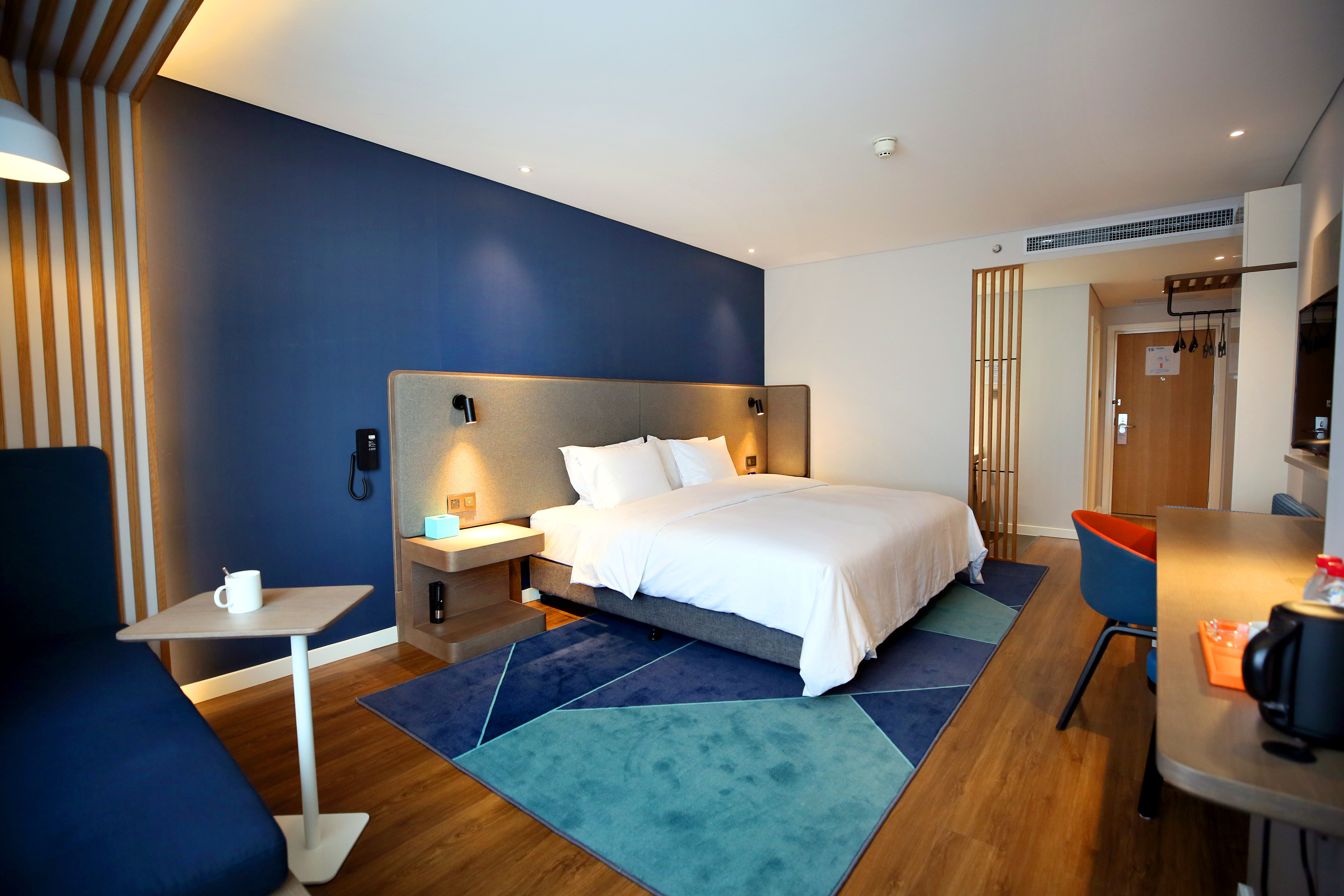 holiday inn express chengdu north railway station an ihg hotel