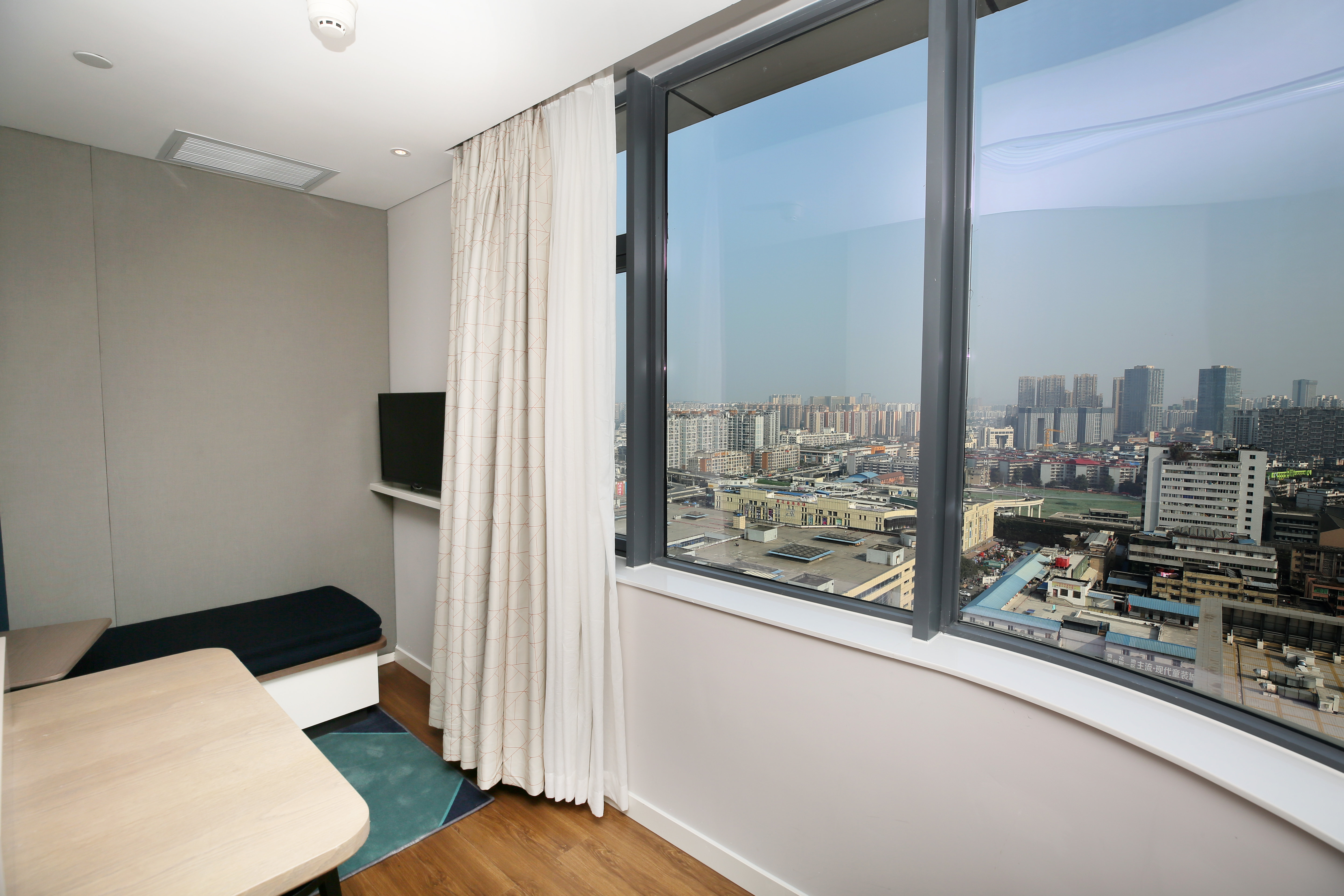 holiday inn express chengdu north railway station an ihg hotel