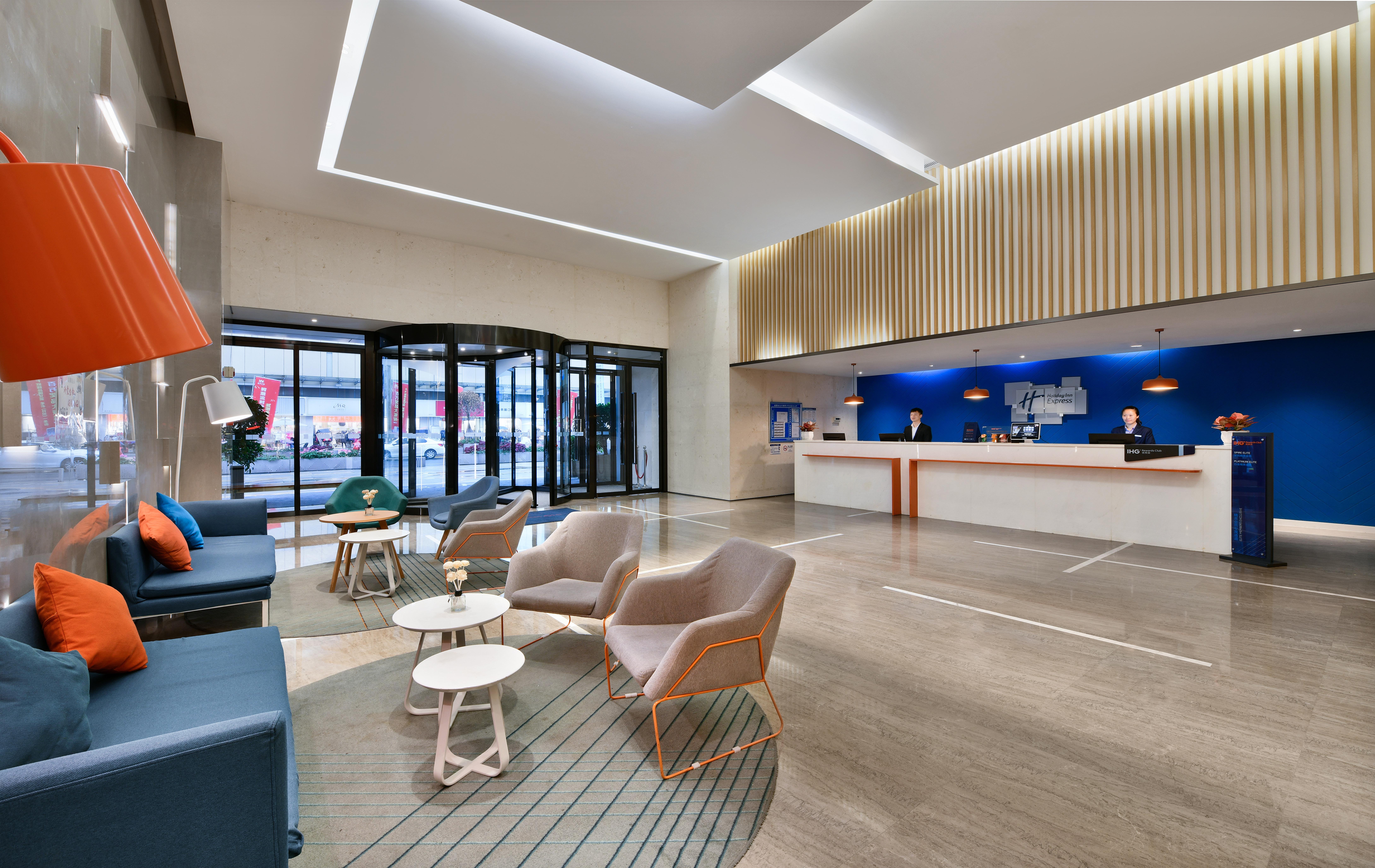 holiday inn express chengdu north railway station an ihg hotel