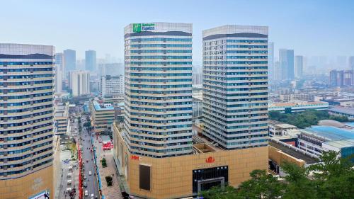 holiday inn express chengdu north railway station an ihg hotel
