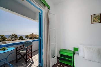 ancient thera apartments