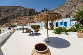 ancient thera apartments