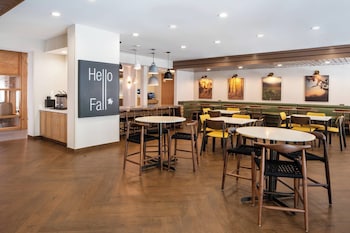fairfield by marriott inn and suites pensacola pine forest