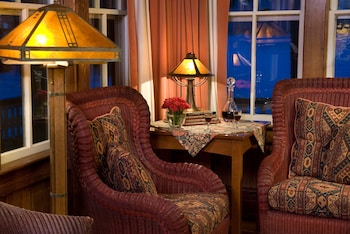 lake pointe inn