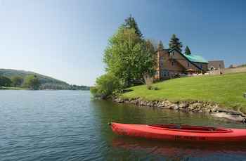 lake pointe inn