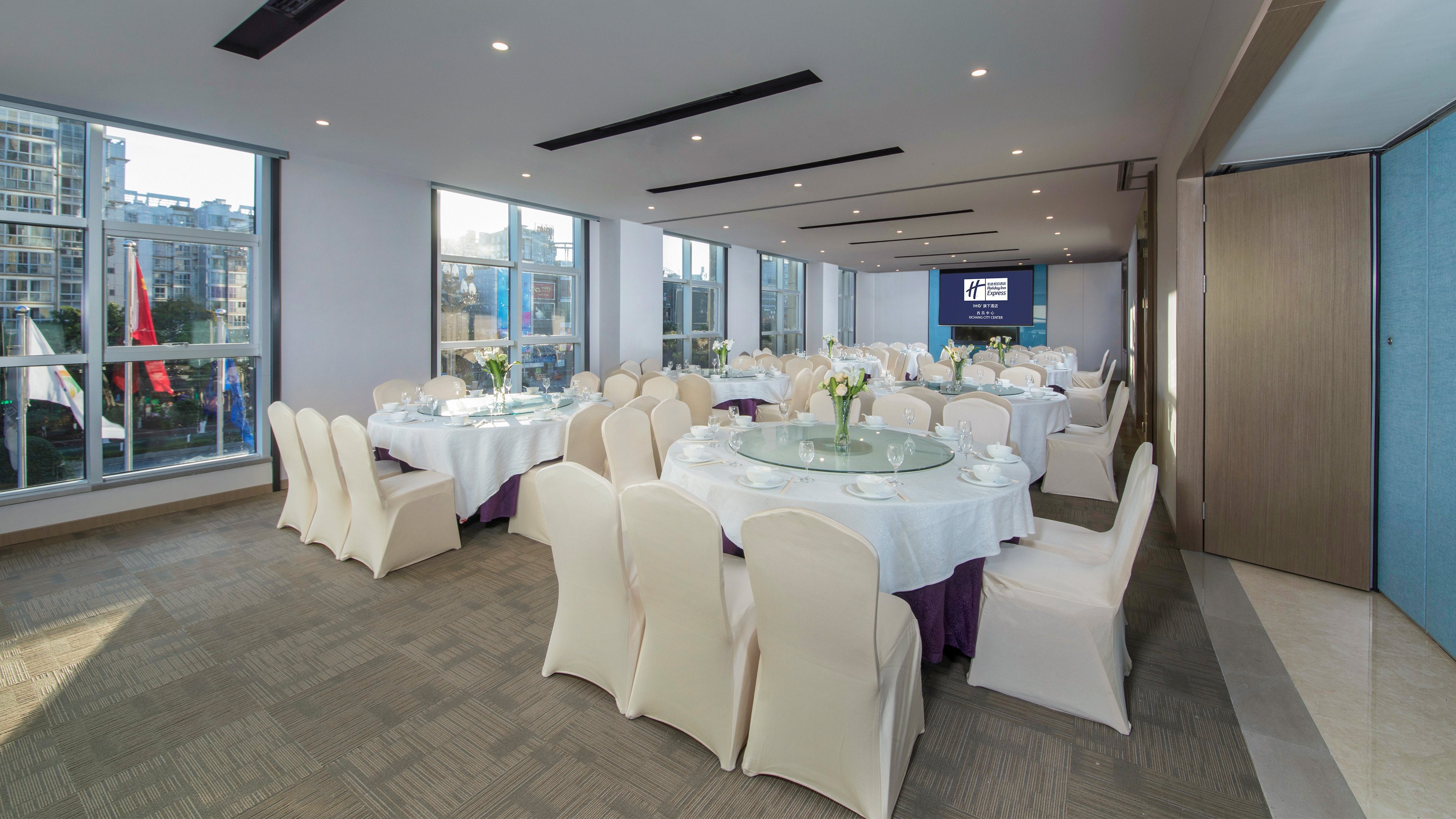 holiday inn express xichang city center an ihg hotel