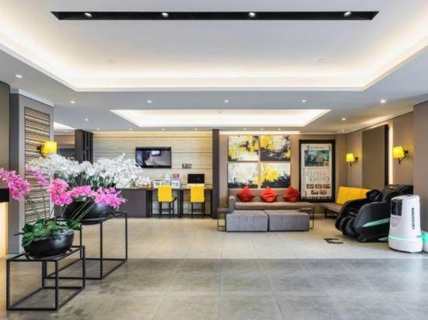 home inn plus rizhao jinan road international finance center
