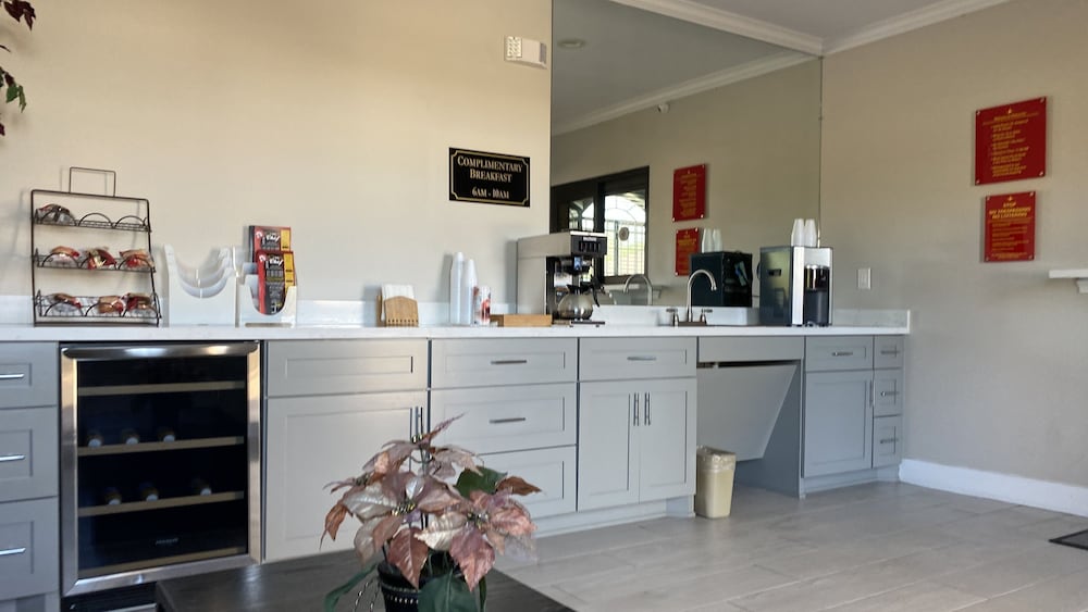 palace inn westheimer