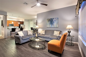 vista cay resort by millenium at universal blvd