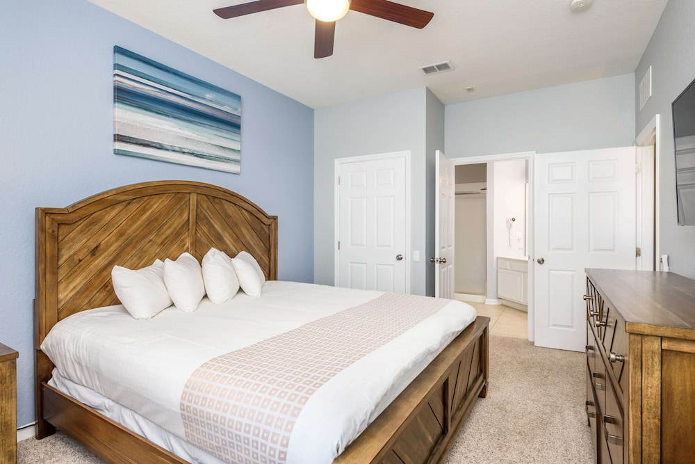 vista cay resort by millenium at universal blvd