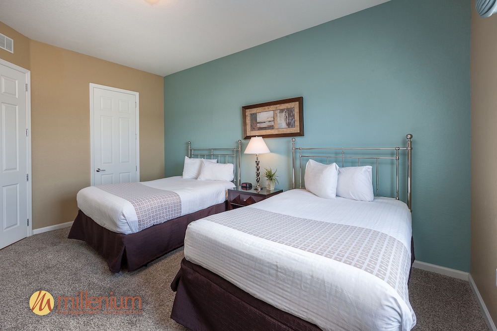 vista cay resort by millenium at universal blvd