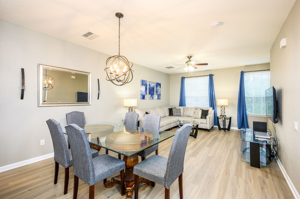 vista cay resort by millenium at universal blvd