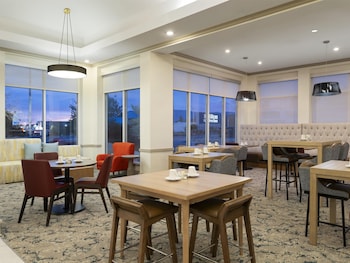 Hilton Garden Inn Albuquerque Airport,Bernalillo>>Albuquerque,3 star