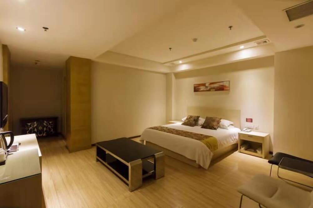 ruicheng hotel anyang train station branch