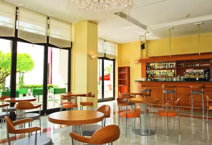 hotel le royal promenade des anglais