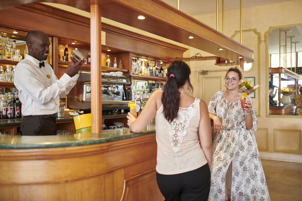 hotel le royal promenade des anglais