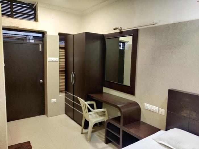 hotel sarada nivas