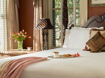 the inn on west liberty