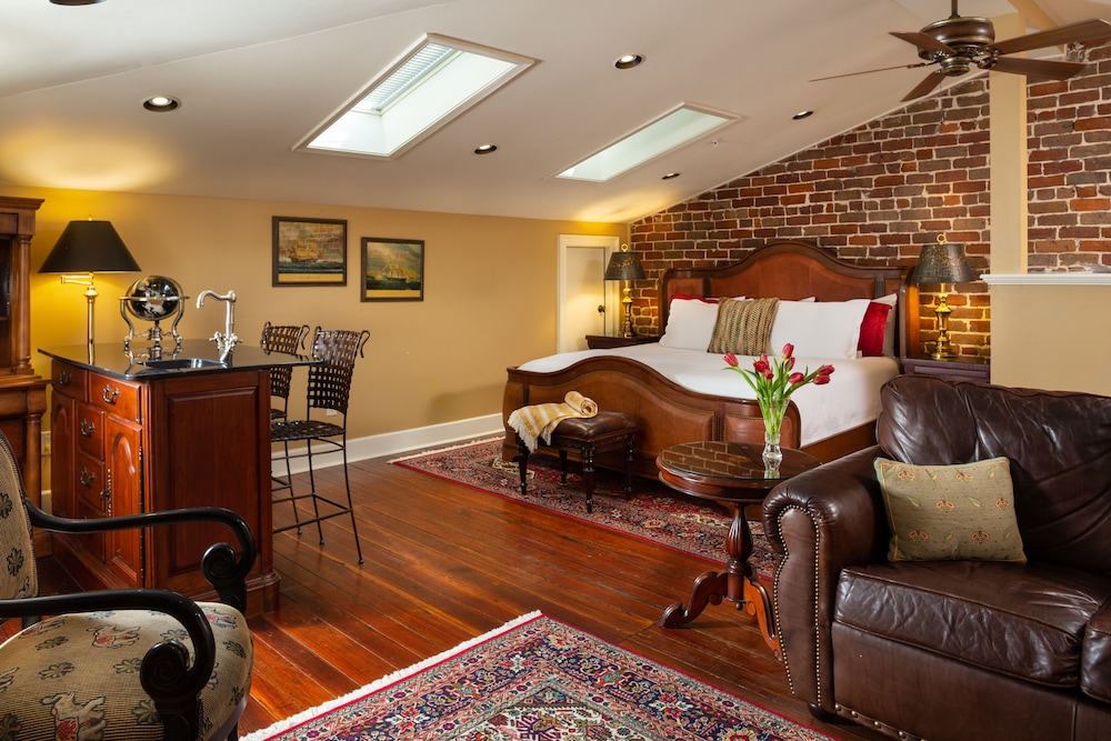 the inn on west liberty