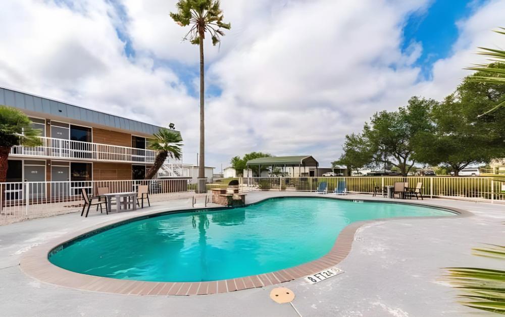 sky palace inn and suites by jasper beeville
