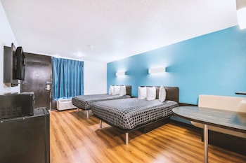 sky palace inn and suites by jasper beeville