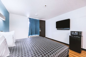 sky palace inn and suites by jasper beeville