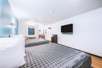 sky palace inn and suites by jasper beeville